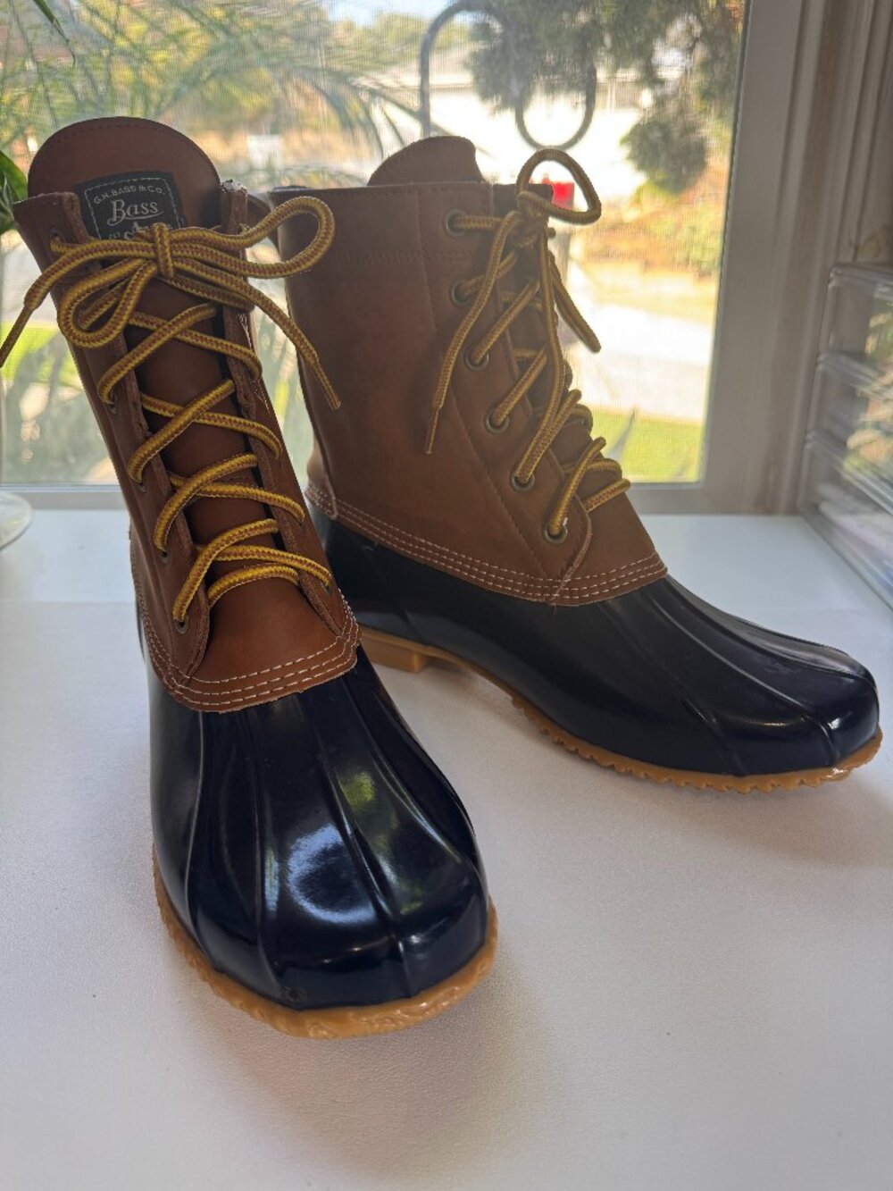 G.H Bass & Co Harlequin Rain Duck Boots, Lace Up, Size 7, Waterproof, Blue/Tan